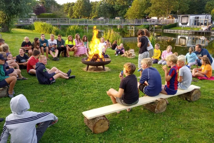 Kampvuur Holle Poarte Makkum