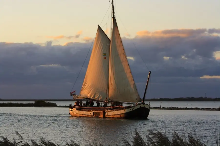 Zeilschip Makkum Ijsselmeer