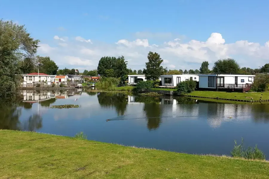 Chalets camping Holle Poarte Makkum strand