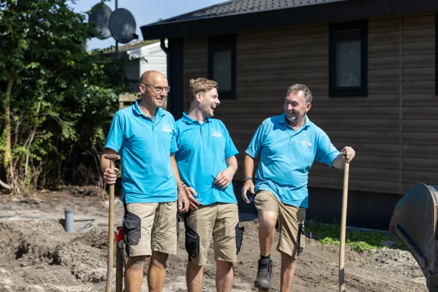 Buitendienst werken bij bijgesneden