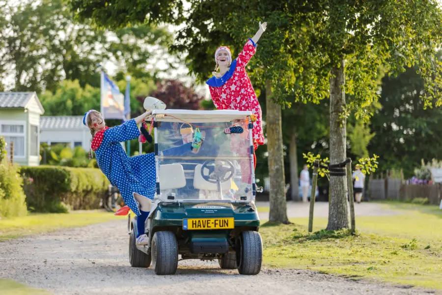 Pinky Duimpie op de golkar